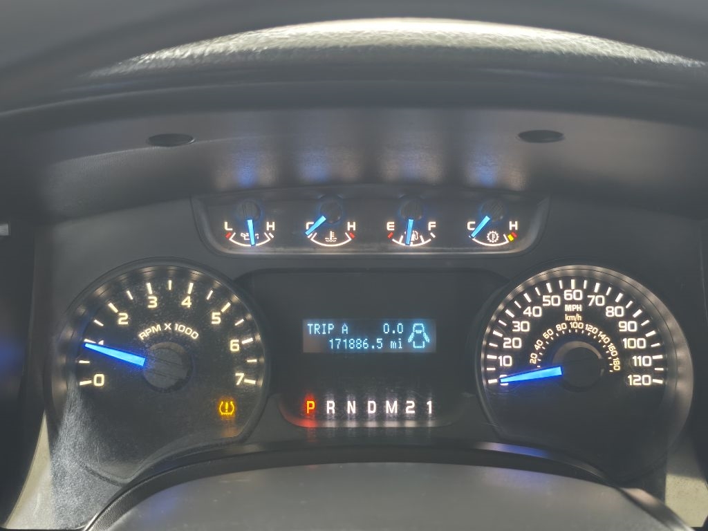 Ford F-150 XLT 8-ft. Bed 2WD 2012