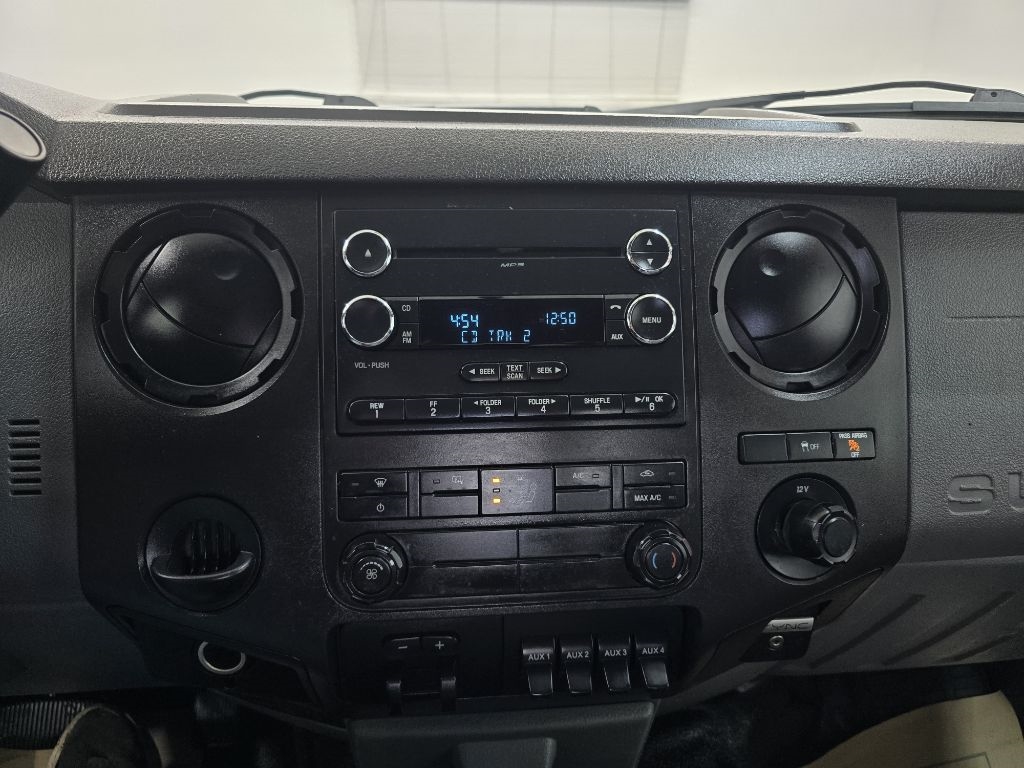 Ford F-350 SD XLT SuperCab Long Bed 2WD 2016