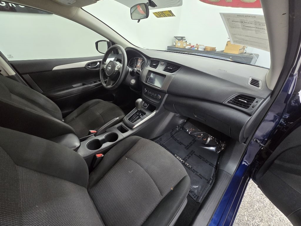 Nissan Sentra S CVT 2019