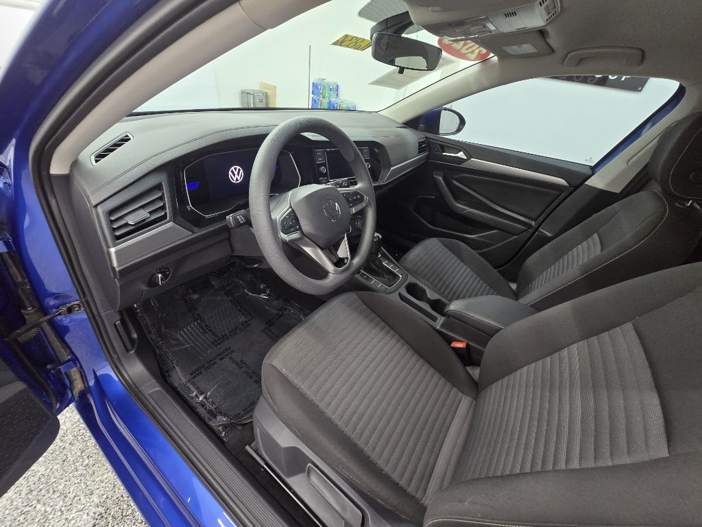 Volkswagen Jetta S 2023