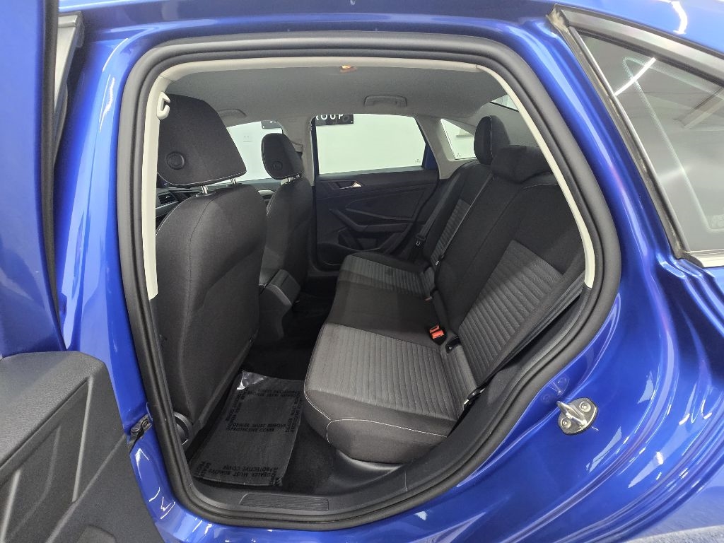 Volkswagen Jetta S 2023