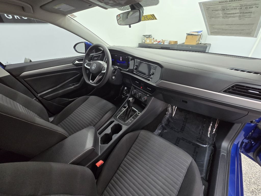 Volkswagen Jetta S 2023