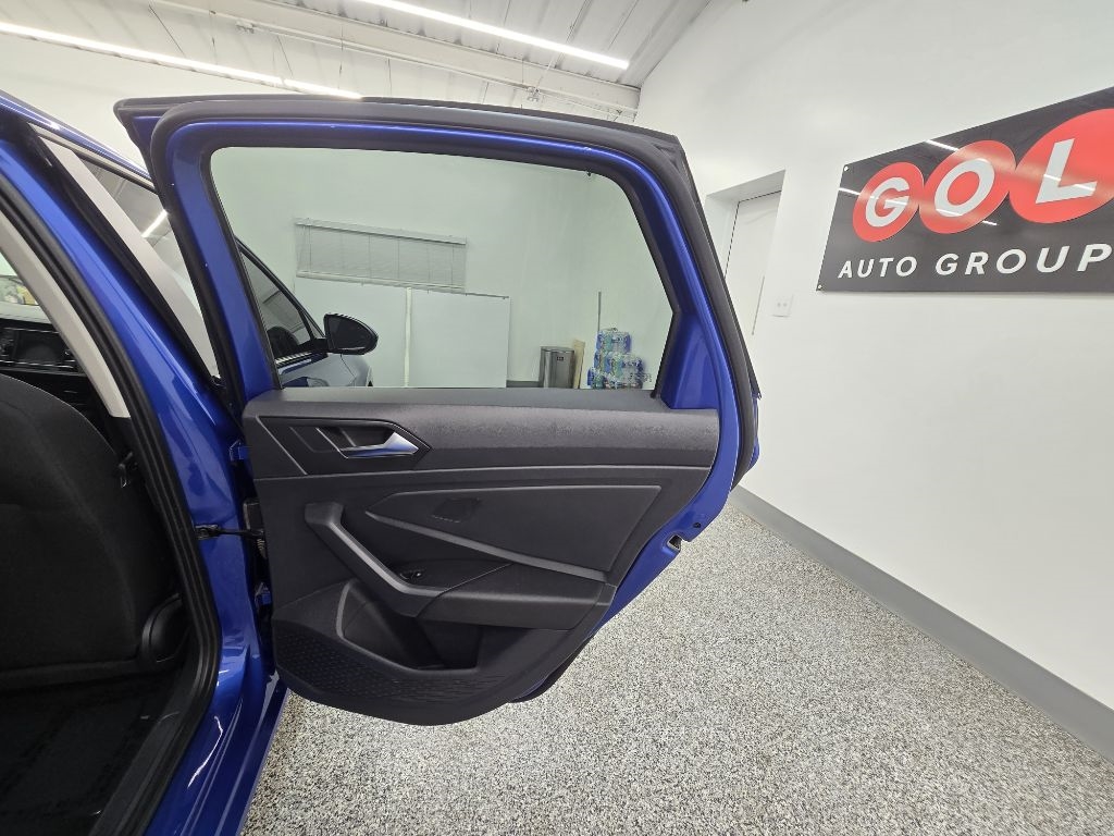 Volkswagen Jetta S 2023