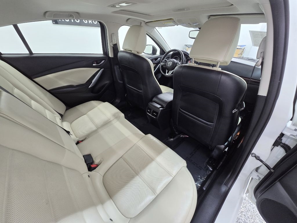 Mazda MAZDA6 i Grand Touring 2015