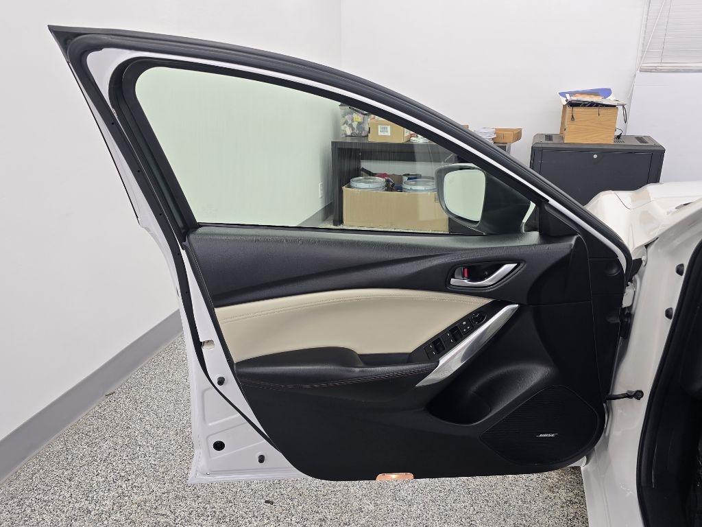 Mazda MAZDA6 i Grand Touring 2015