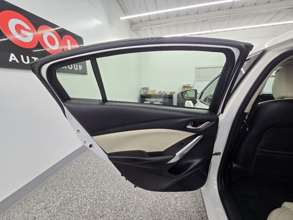 Mazda MAZDA6 i Grand Touring 2015