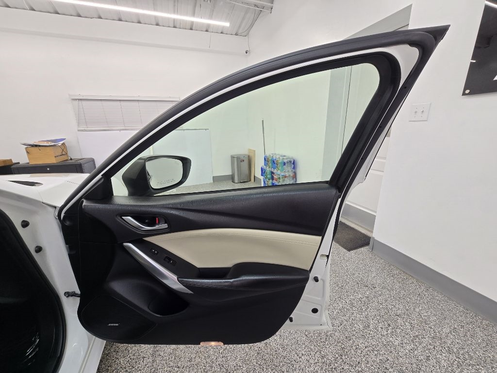 Mazda MAZDA6 i Grand Touring 2015