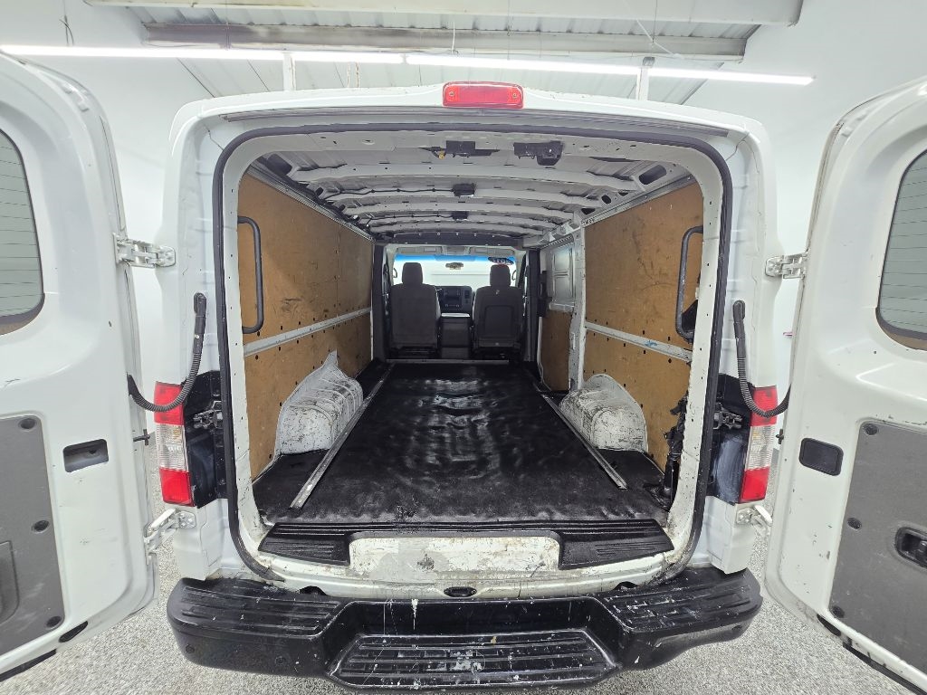 Nissan NV Cargo 2500 HD SV V6 2017