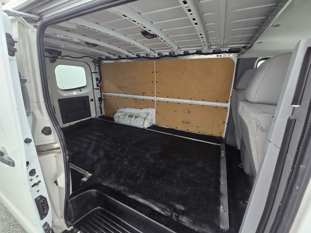 Nissan NV Cargo 2500 HD SV V6 2017