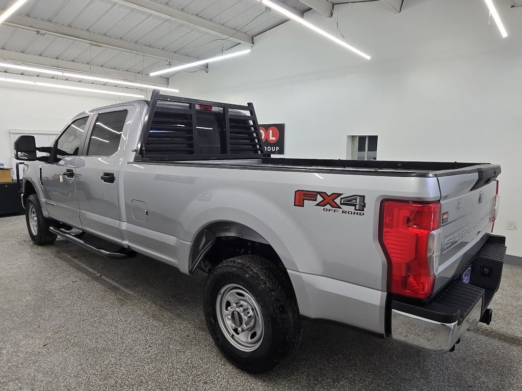 Ford F-250 SD XL Crew Cab 4WD 2022