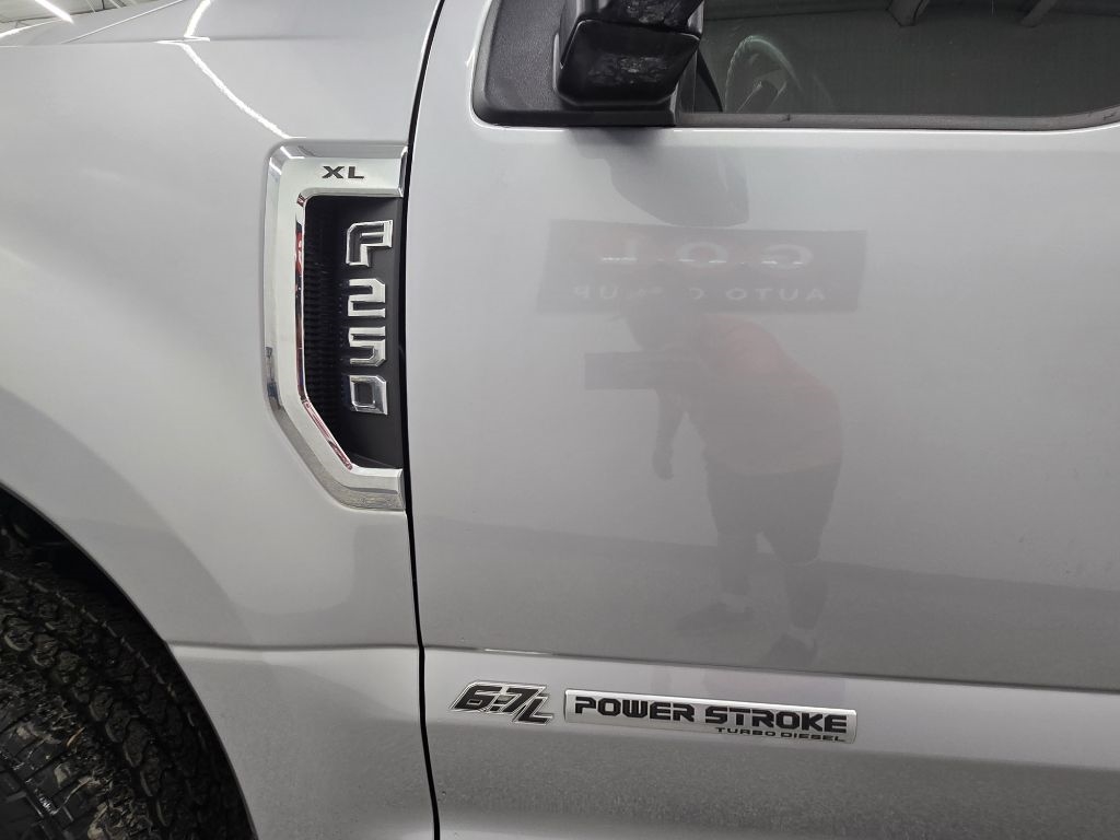 Ford F-250 SD XL Crew Cab 4WD 2022