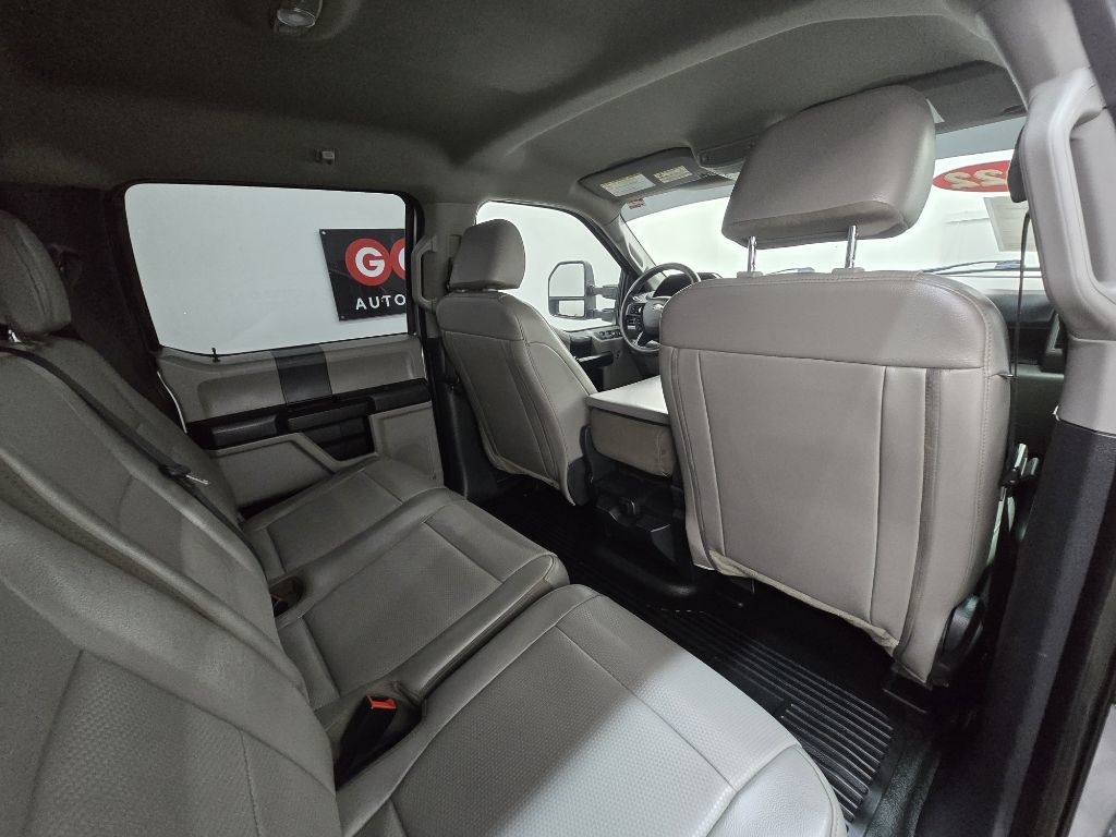 Ford F-250 SD XL Crew Cab 4WD 2022