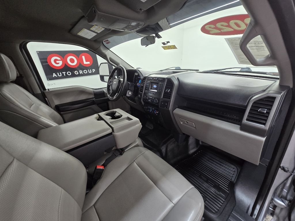 Ford F-250 SD XL Crew Cab 4WD 2022