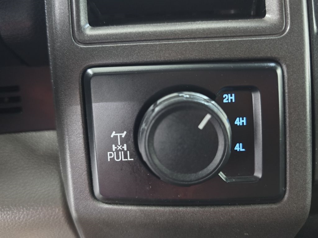 Ford F-250 SD XL Crew Cab 4WD 2022