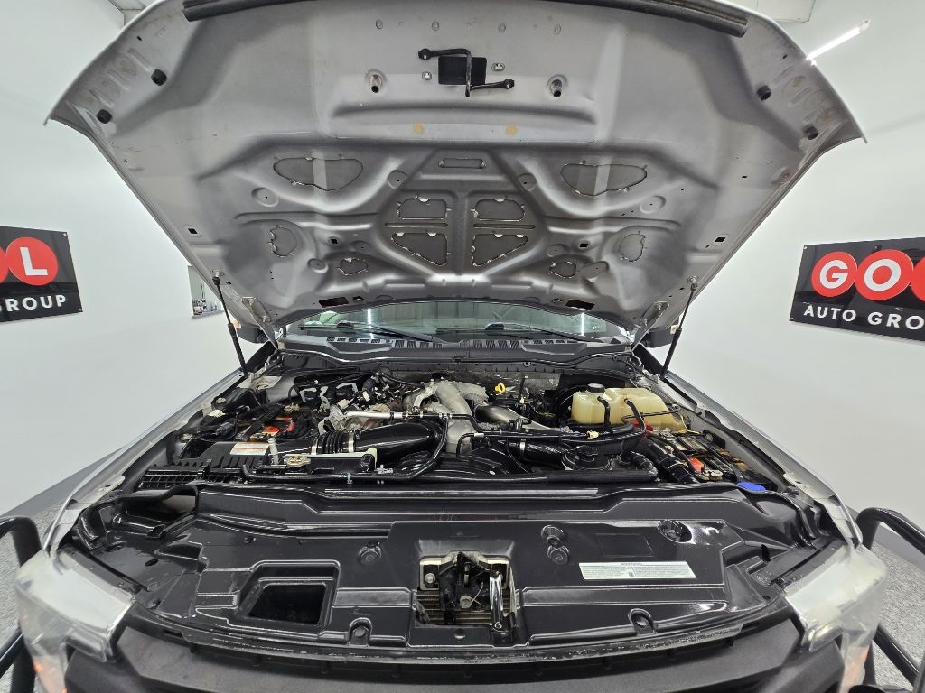 Ford F-250 SD XL Crew Cab 4WD 2022