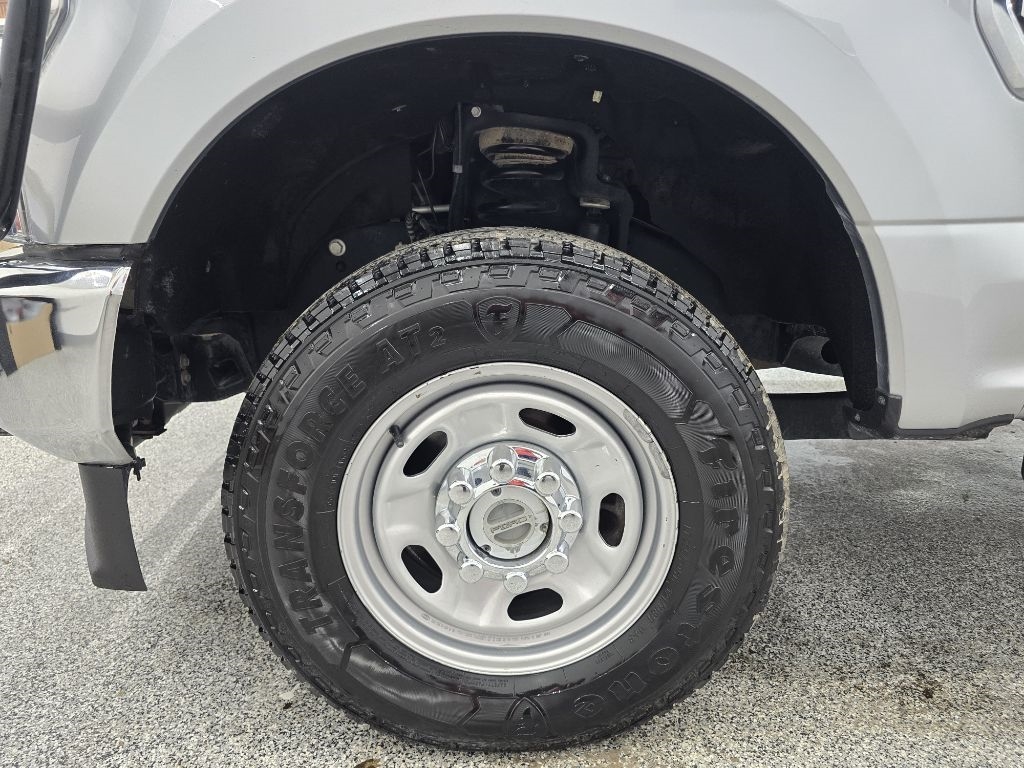 Ford F-250 SD XL Crew Cab 4WD 2022