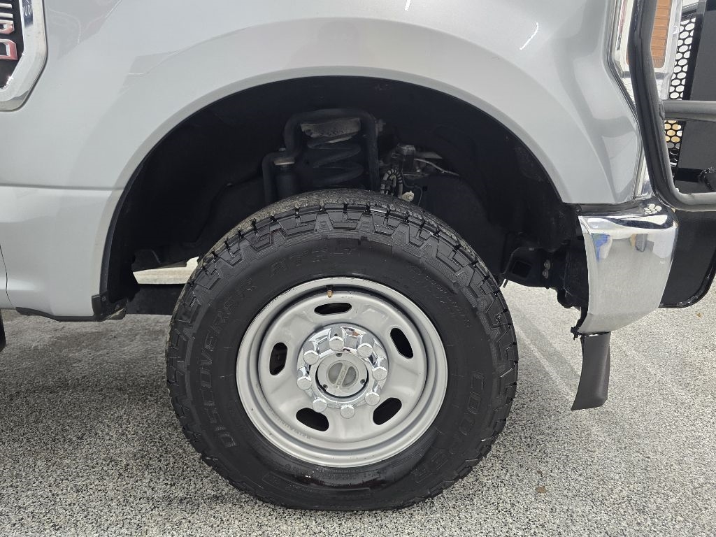 Ford F-250 SD XL Crew Cab 4WD 2022