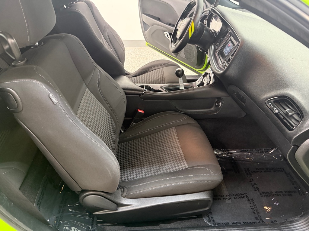 Dodge Challenger  2015