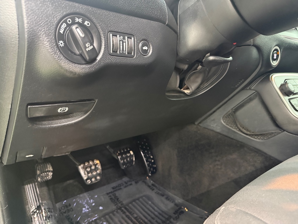 Dodge Challenger  2015