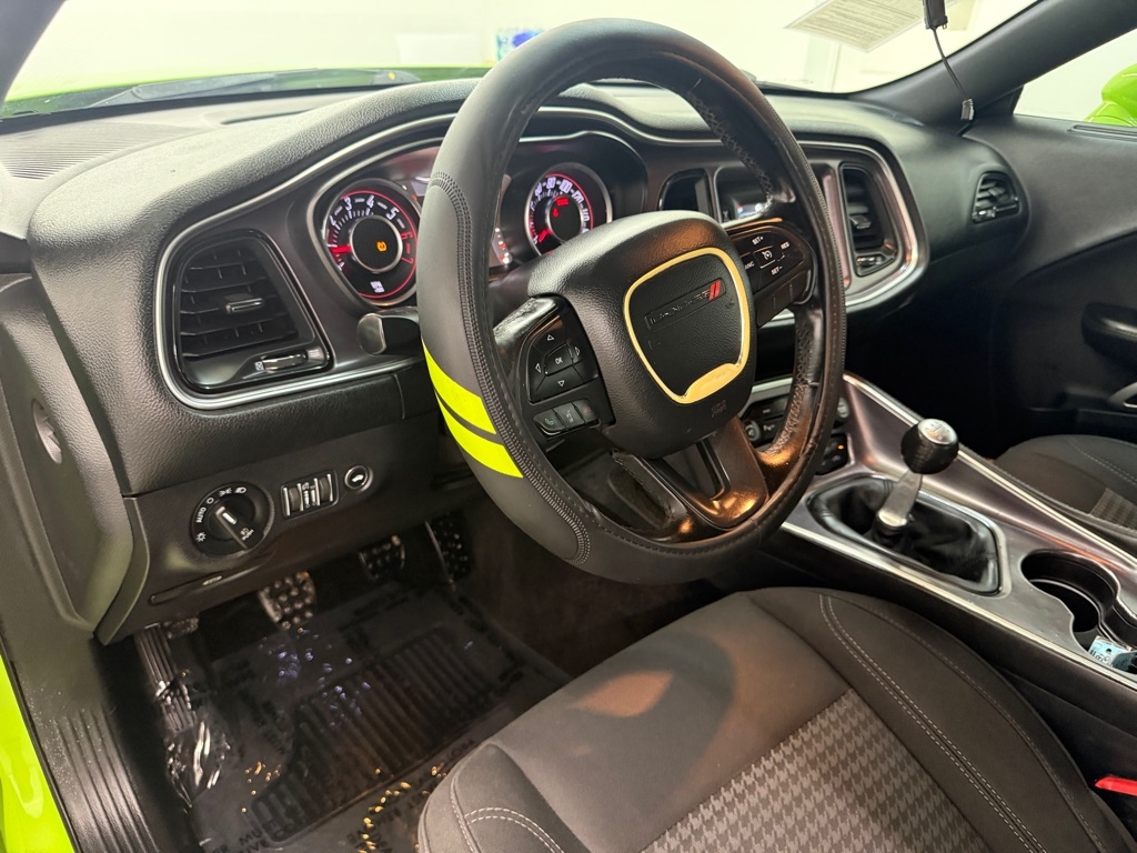 Dodge Challenger  2015