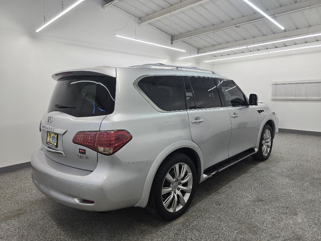 Infiniti QX56 2WD 2011