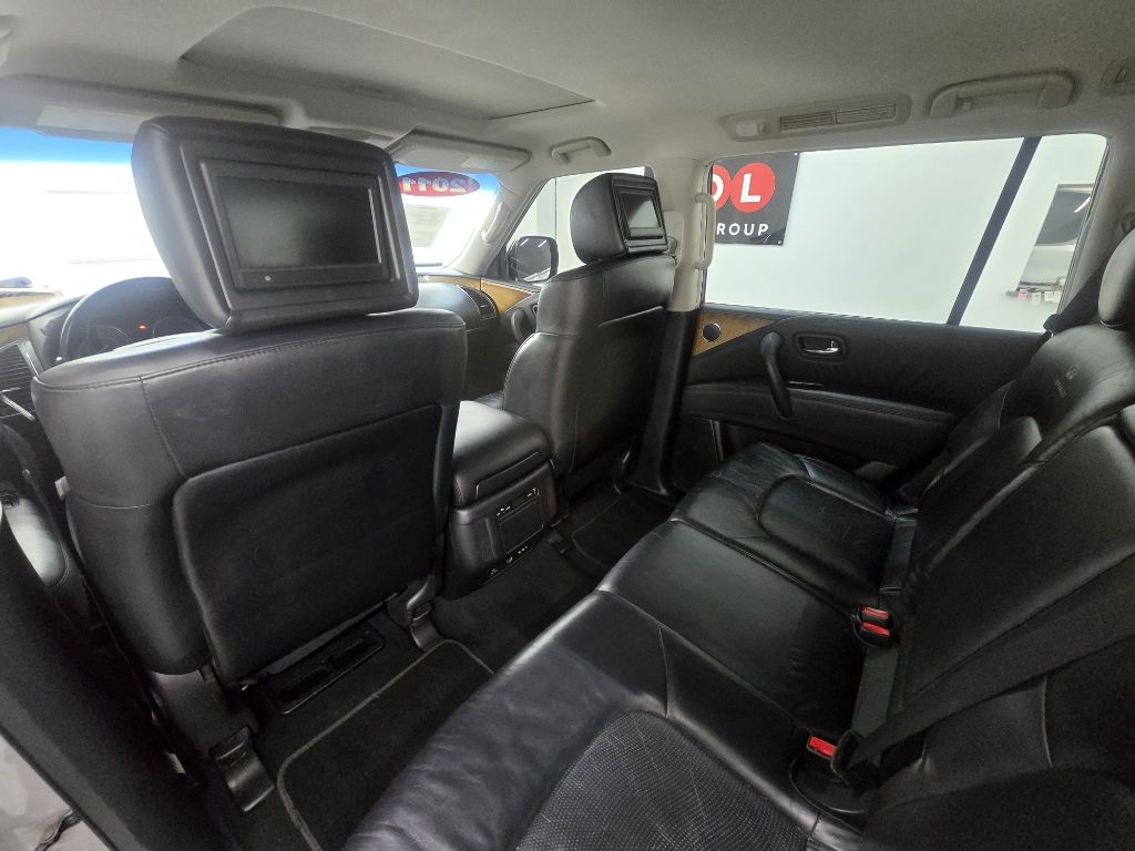 Infiniti QX56 2WD 2011
