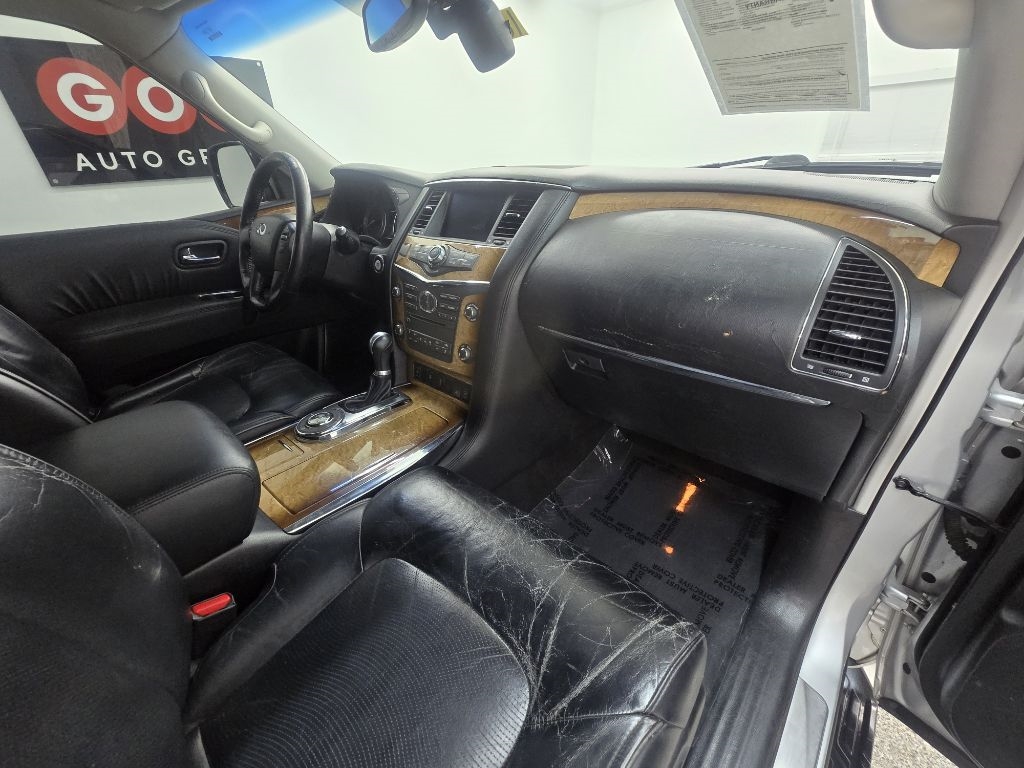 Infiniti QX56 2WD 2011