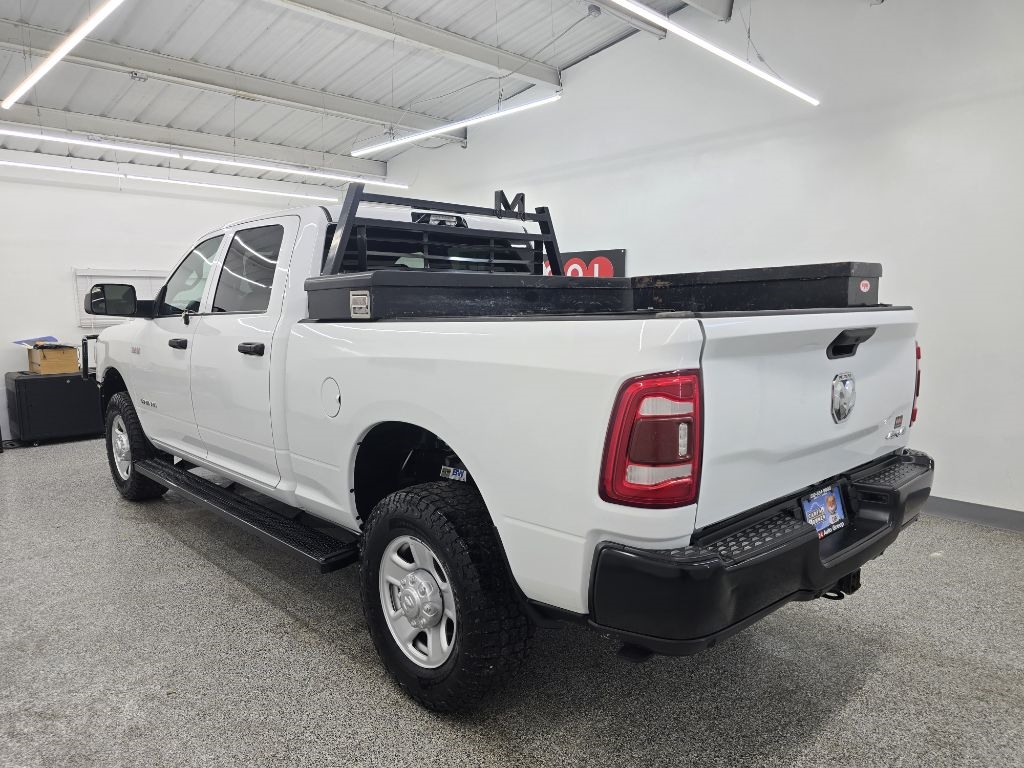 RAM 2500 Tradesman Crew Cab SWB 4WD 2022