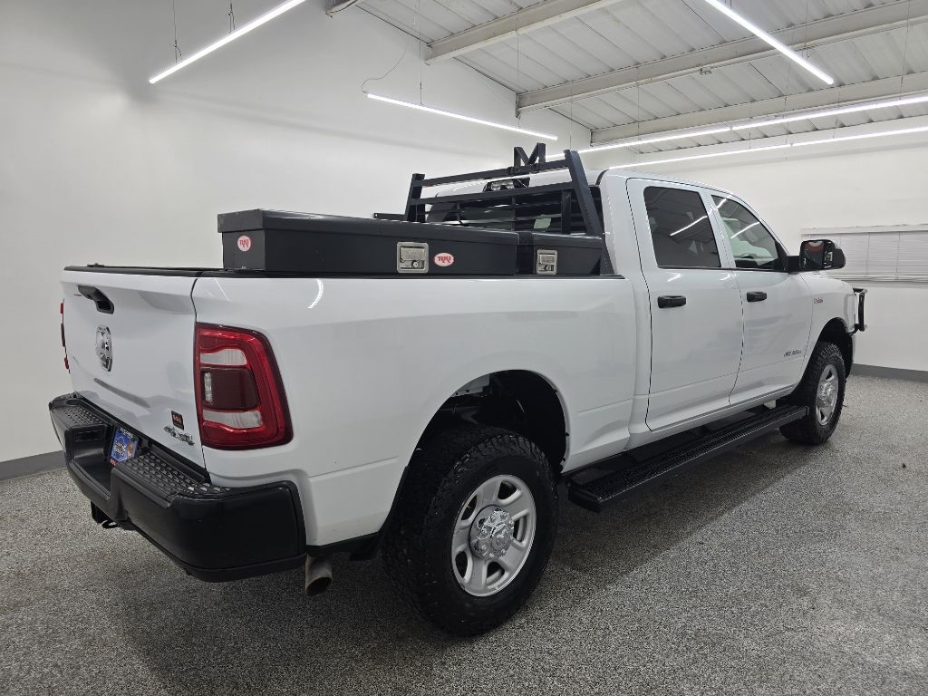RAM 2500 Tradesman Crew Cab SWB 4WD 2022