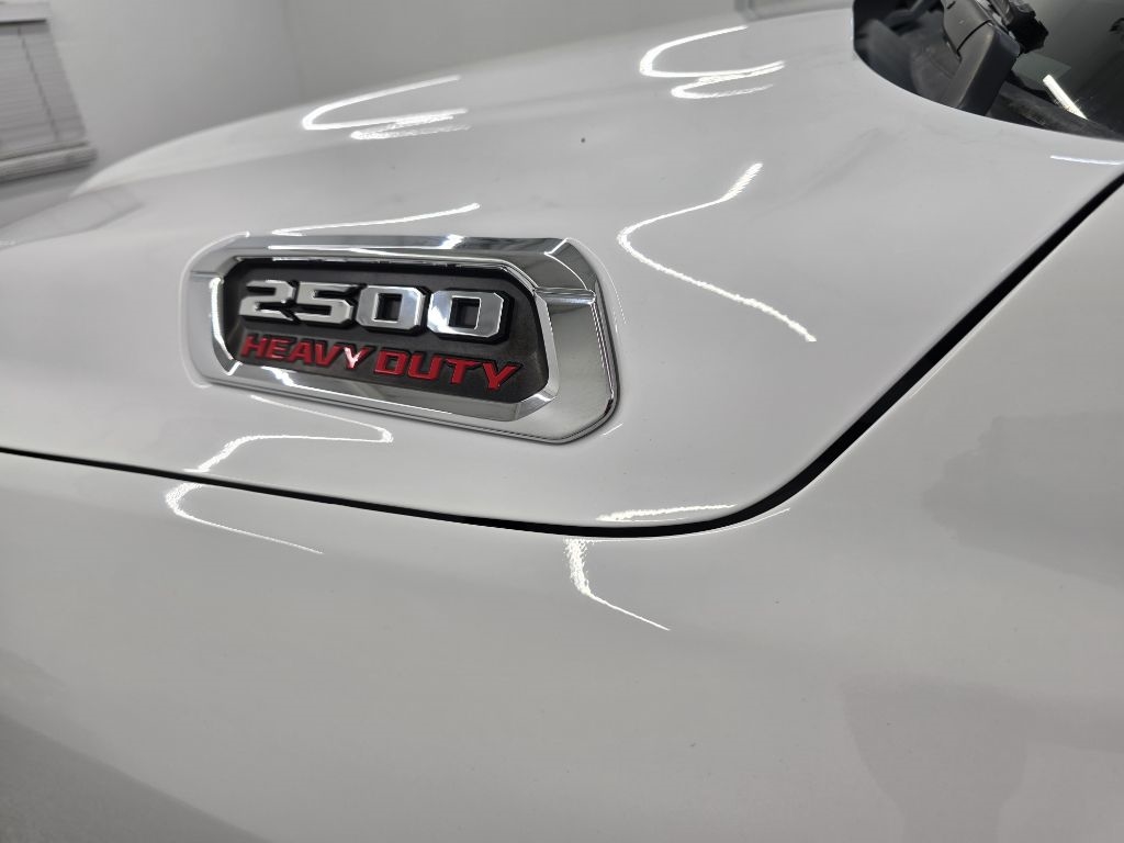 RAM 2500 Tradesman Crew Cab SWB 4WD 2022