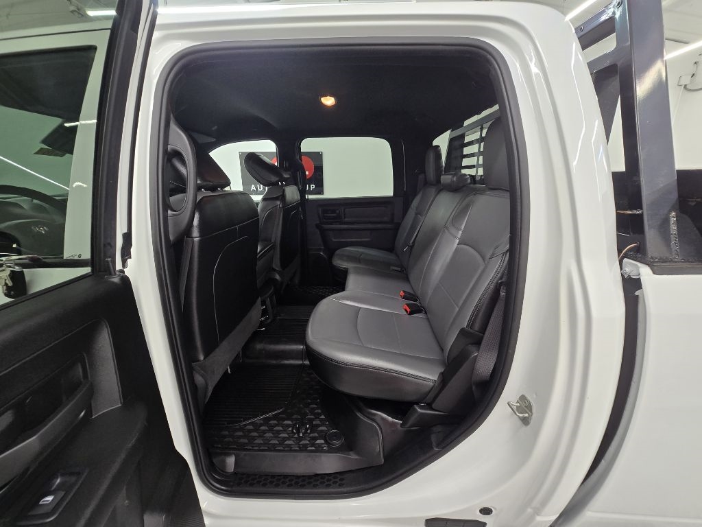 RAM 2500 Tradesman Crew Cab SWB 4WD 2022