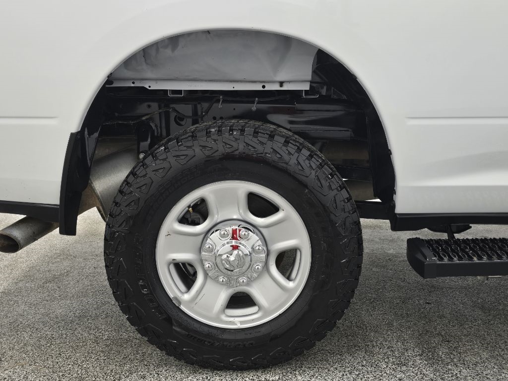 RAM 2500 Tradesman Crew Cab SWB 4WD 2022