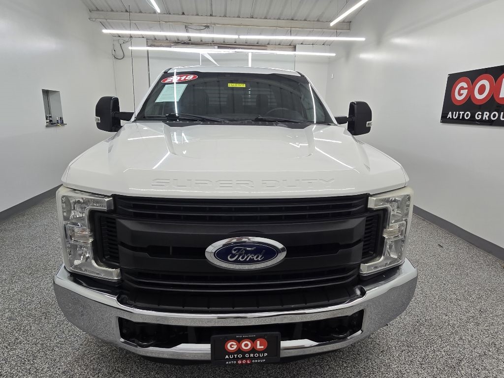 Ford F-250 SD XL Crew Cab 2WD 2018