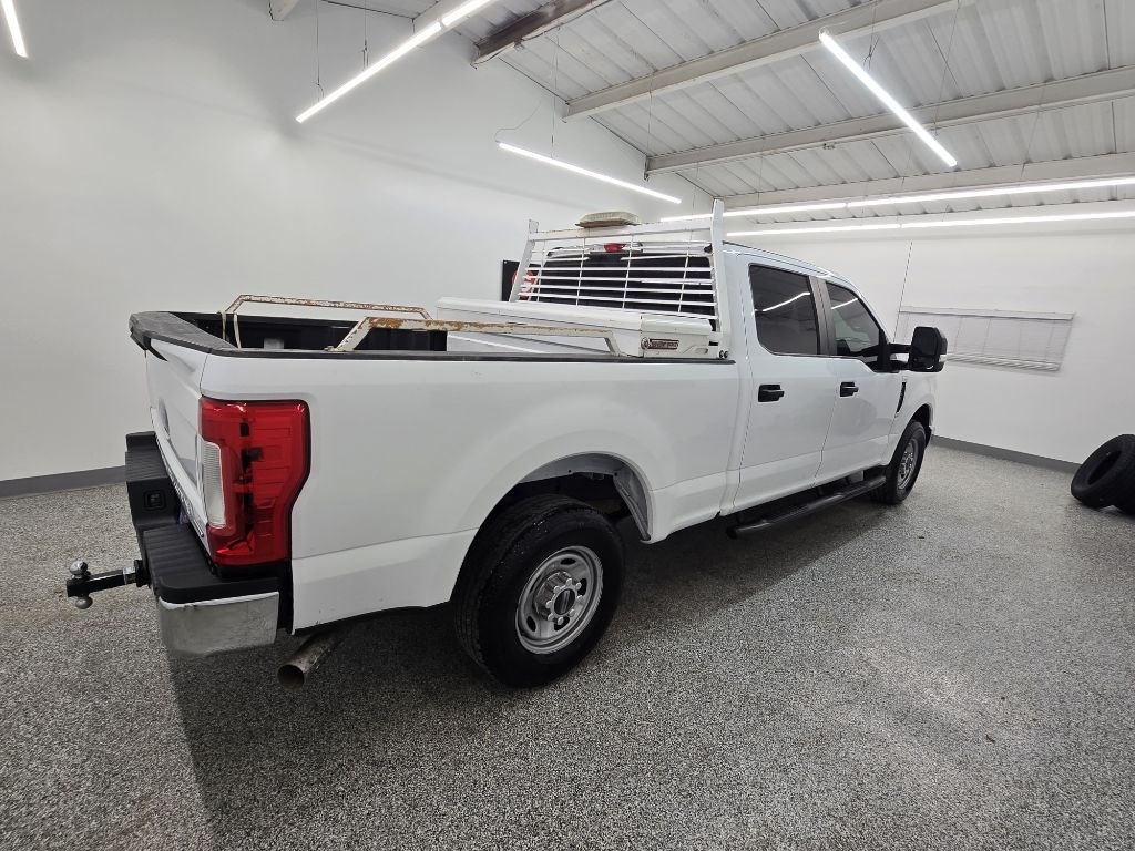 Ford F-250 SD XL Crew Cab 2WD 2018