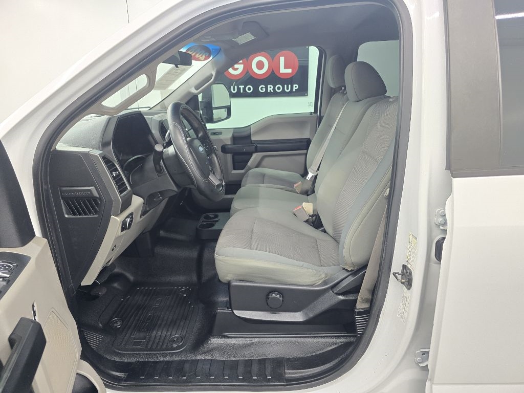 Ford F-250 SD XL Crew Cab 2WD 2018