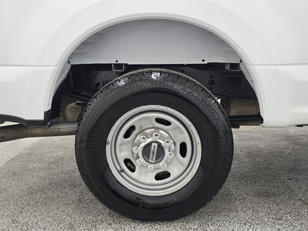 Ford F-250 SD XL Crew Cab 2WD 2018