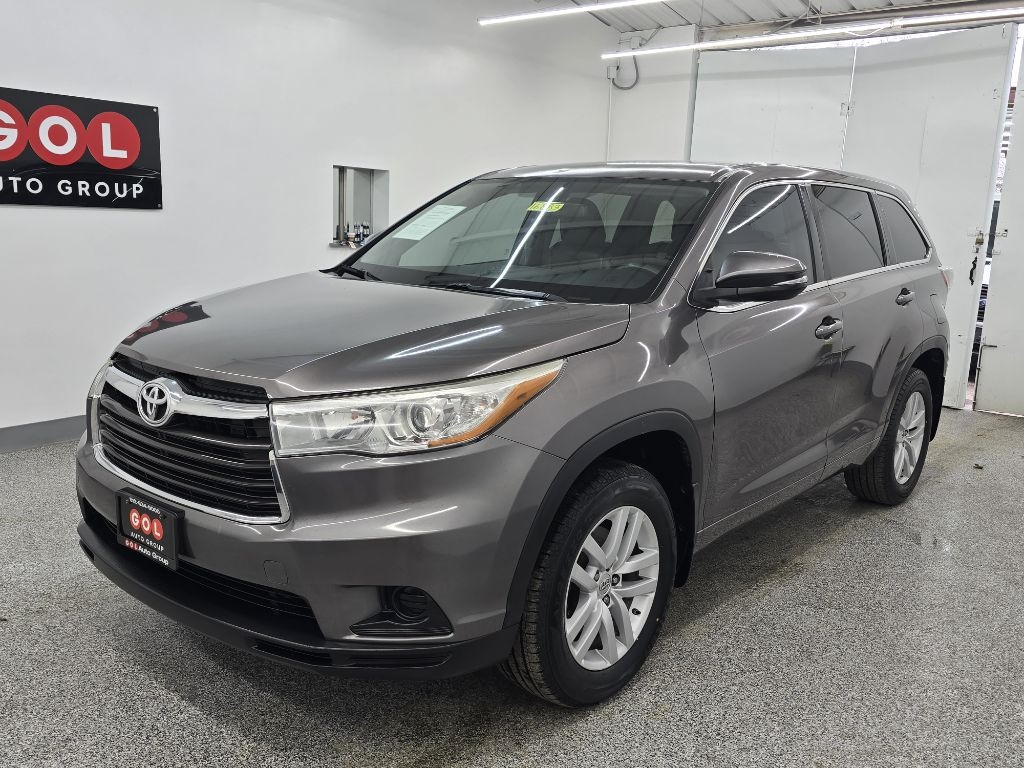 Toyota Highlander LE FWD I4 2015
