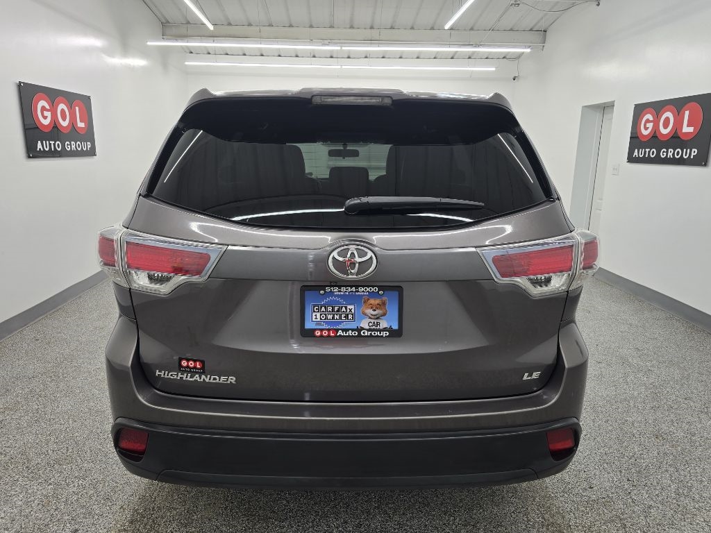 Toyota Highlander LE FWD I4 2015