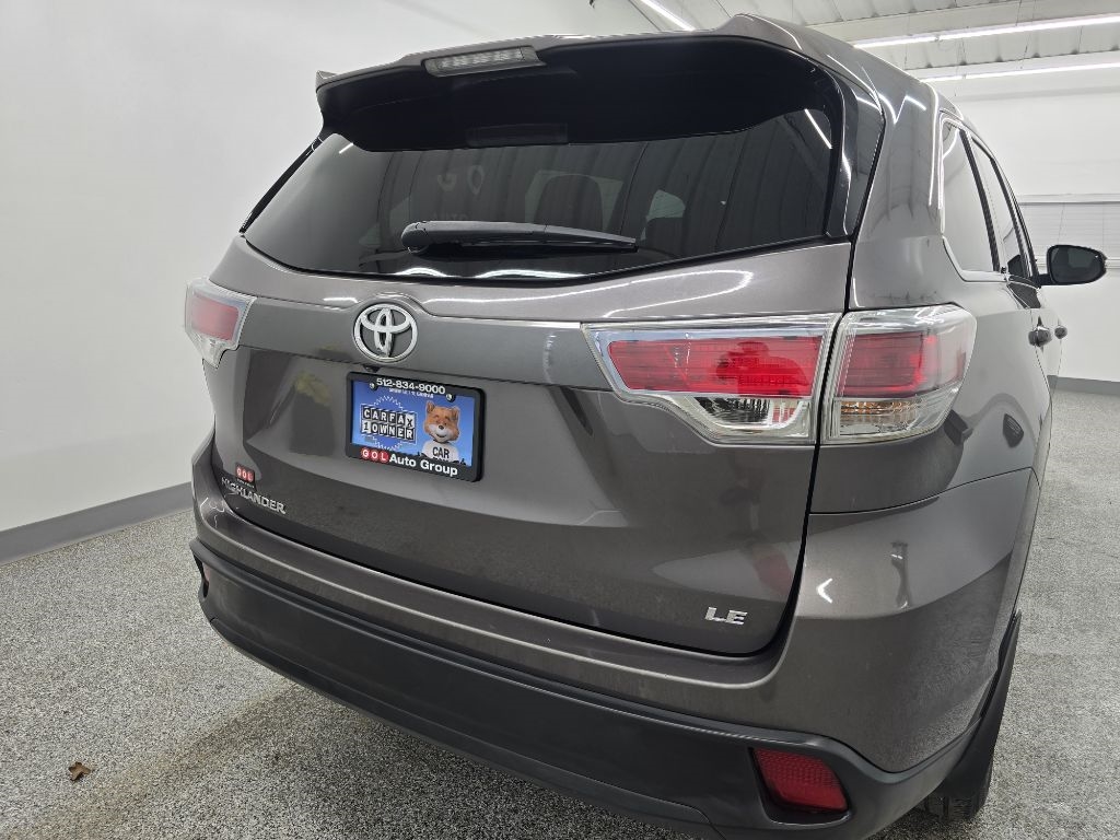 Toyota Highlander LE FWD I4 2015