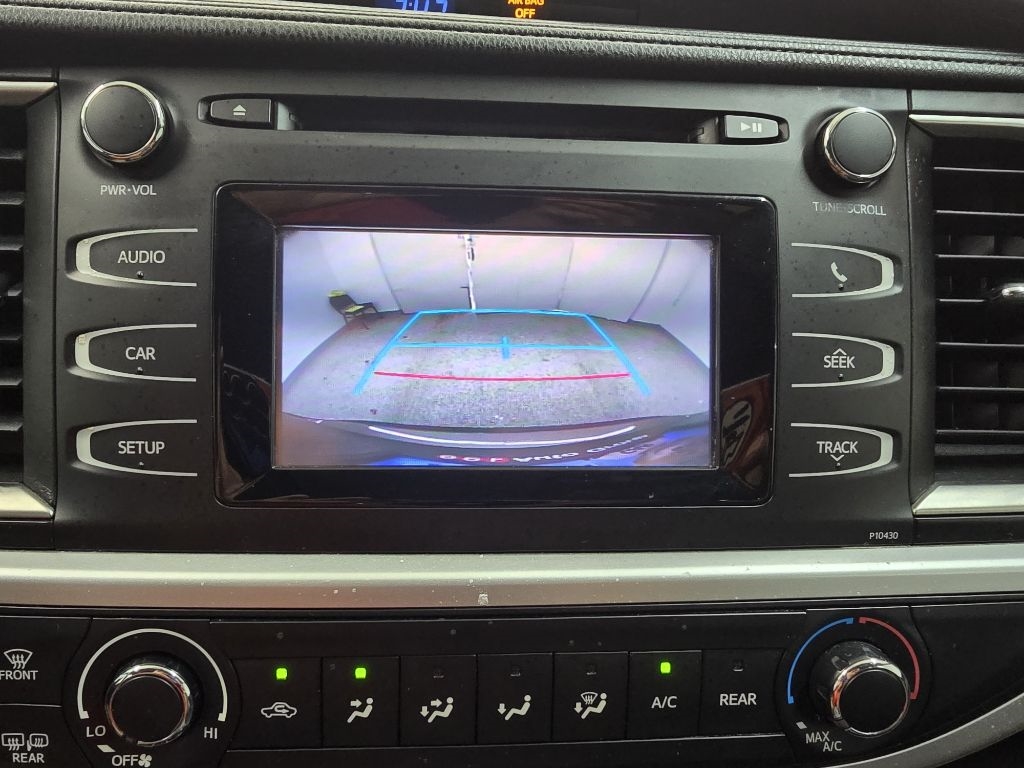 Toyota Highlander LE FWD I4 2015