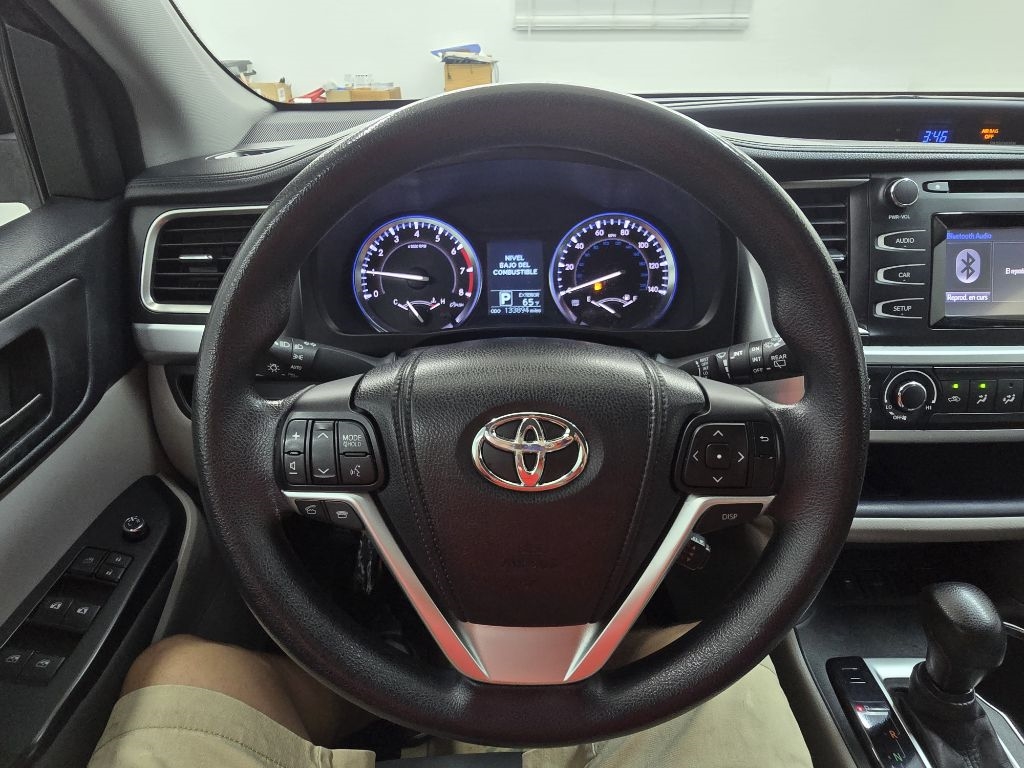 Toyota Highlander LE FWD I4 2015