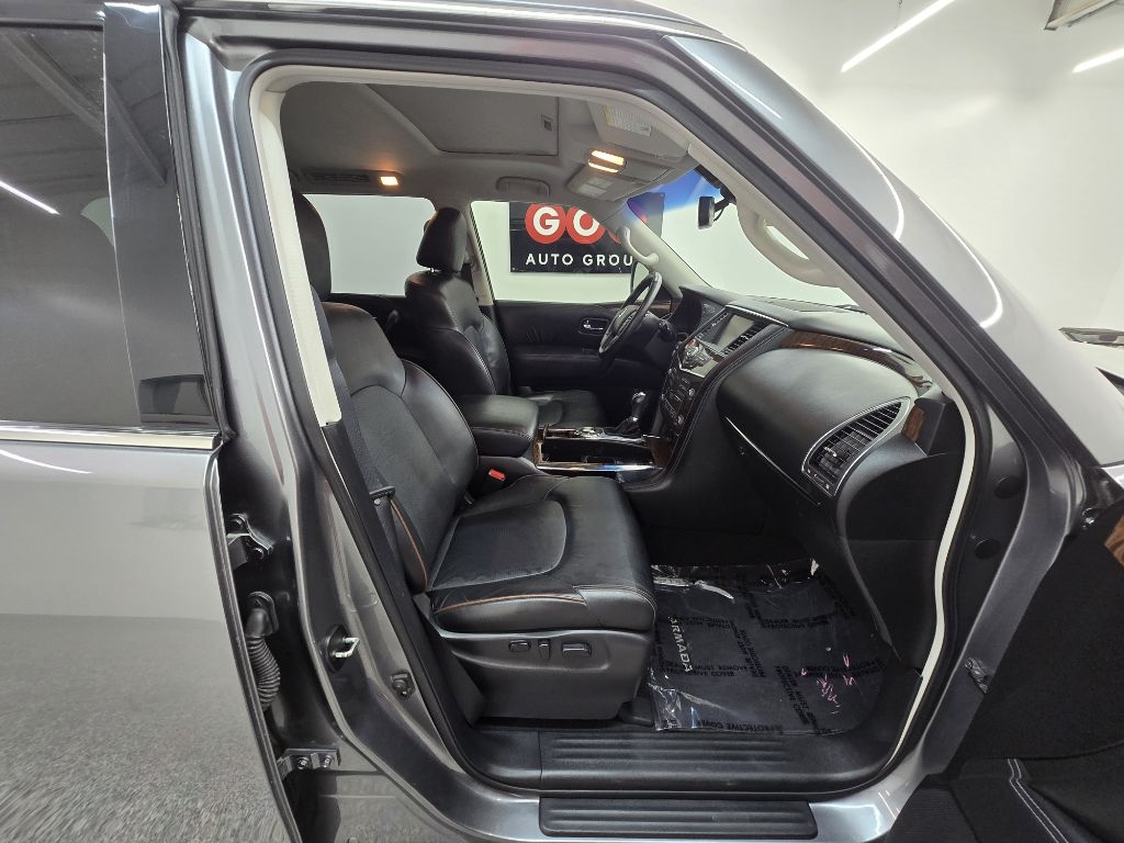 Nissan Armada Platinum 2WD 2017