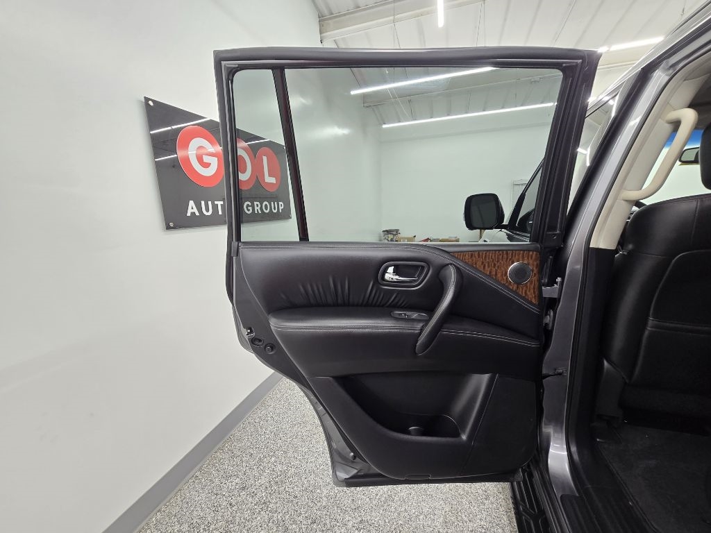 Nissan Armada Platinum 2WD 2017