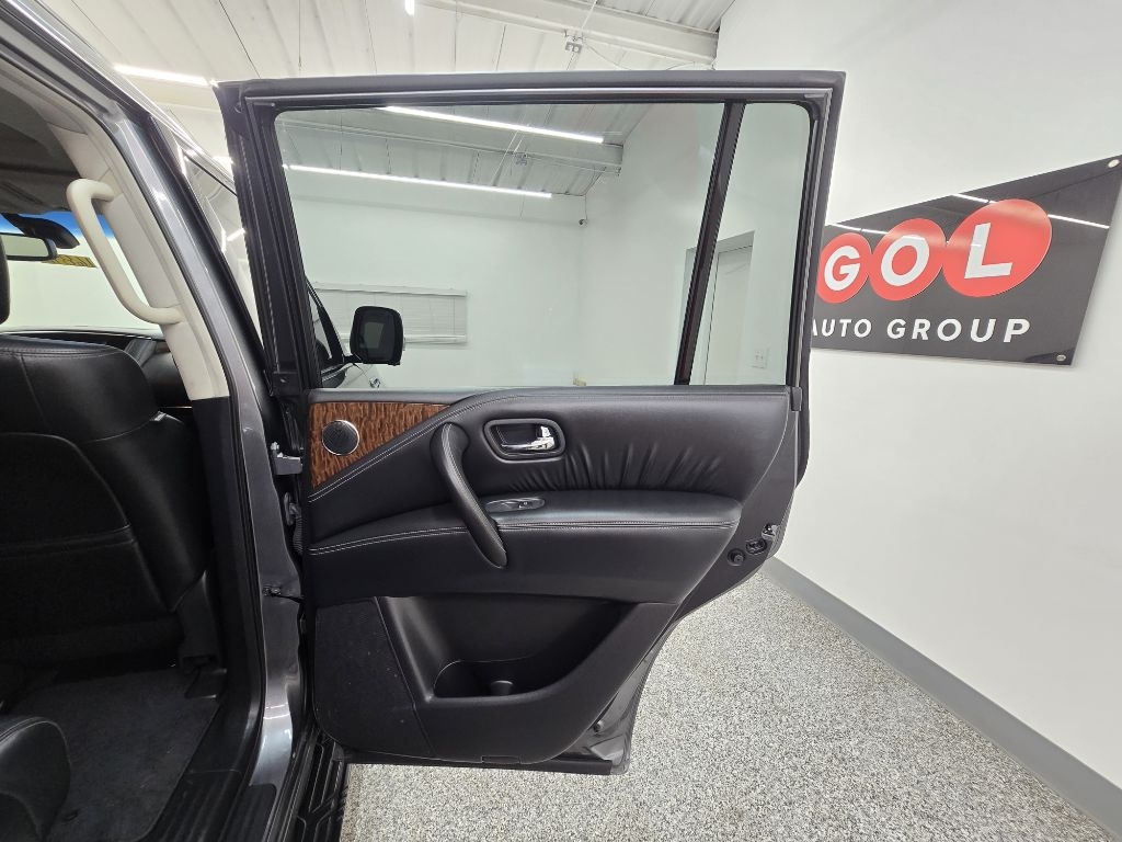 Nissan Armada Platinum 2WD 2017