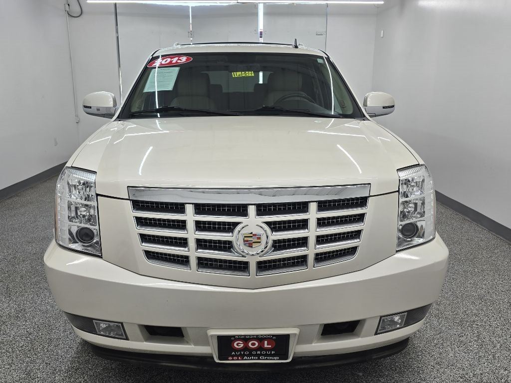 Cadillac Escalade 2WD Luxury 2013