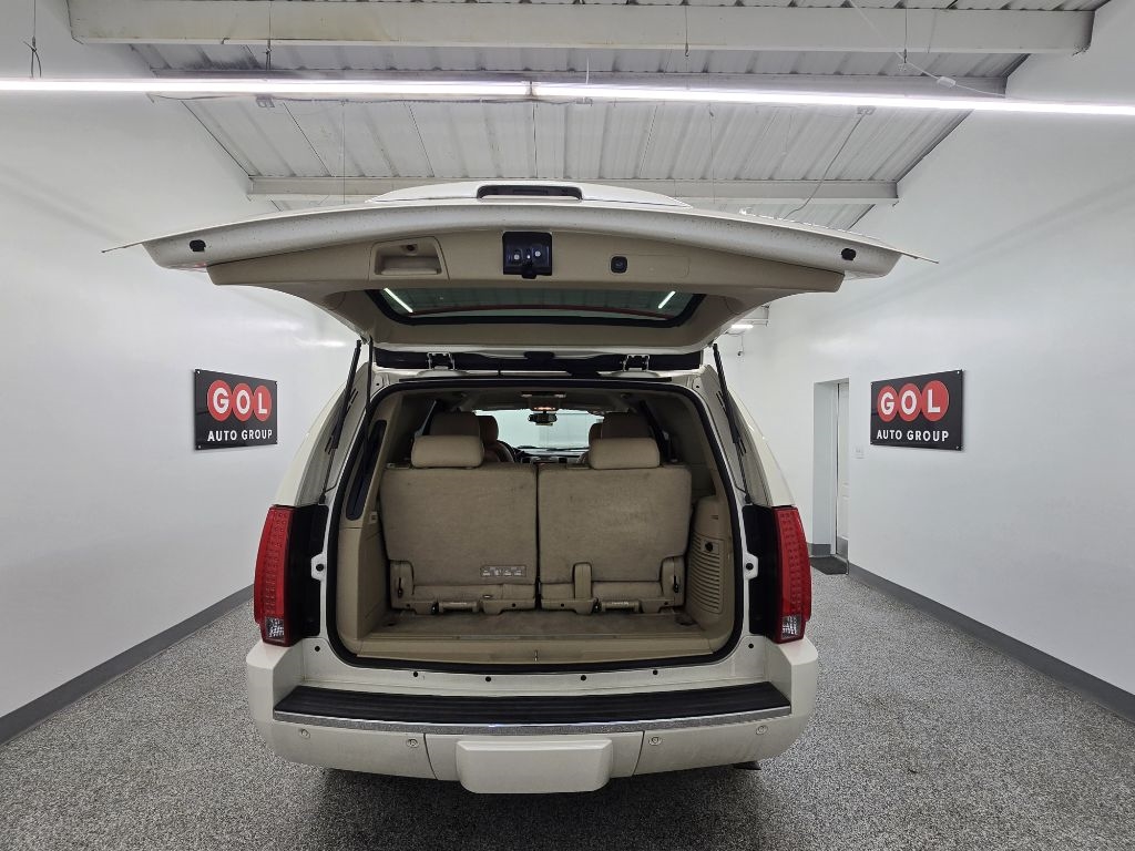 Cadillac Escalade 2WD Luxury 2013
