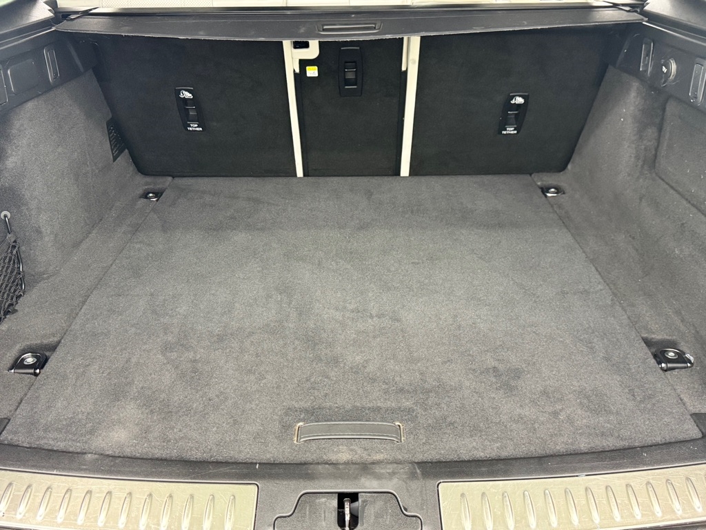 Land Rover Range Rover Velar R-Dynamic S 2021