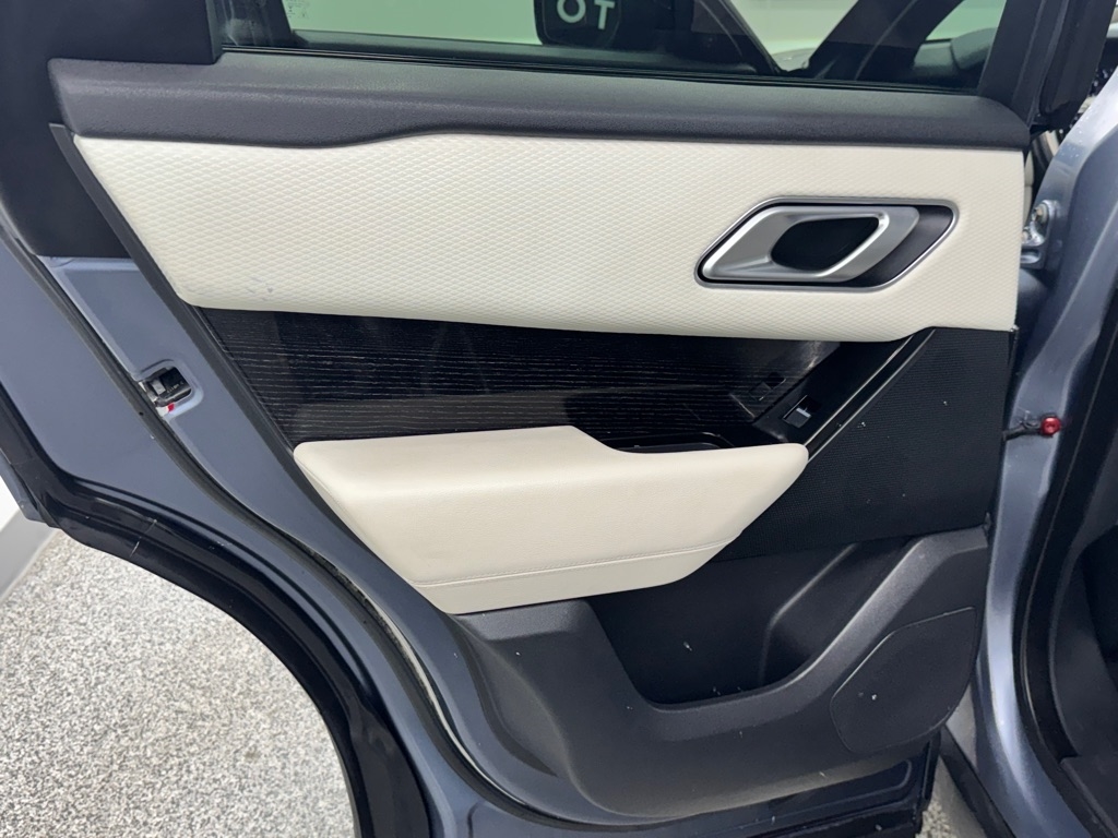 Land Rover Range Rover Velar R-Dynamic S 2021