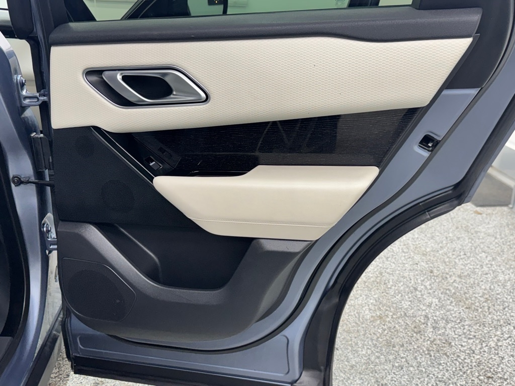 Land Rover Range Rover Velar R-Dynamic S 2021