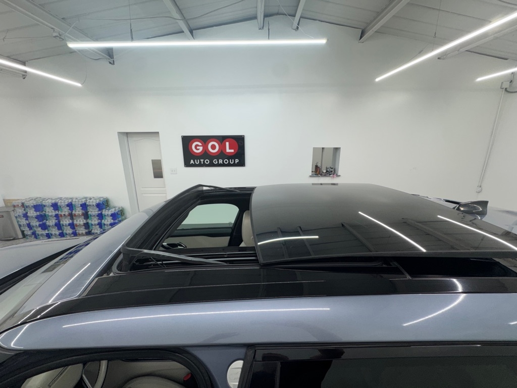 Land Rover Range Rover Velar R-Dynamic S 2021